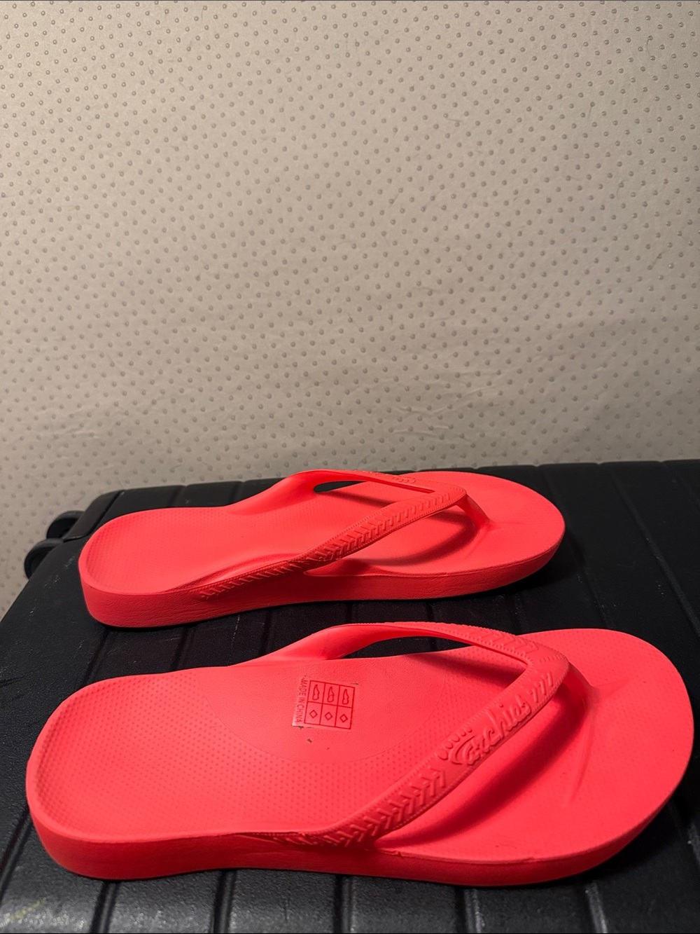 Women's Bright Coral Flip Flop Sandals - Lightweight Summer Slides - Picture 4 of 5